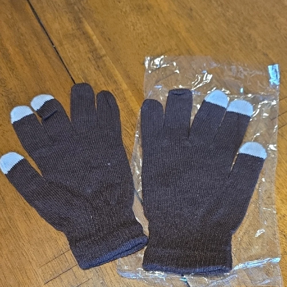 Brown Knit Gloves with Touchscreen Fingertips